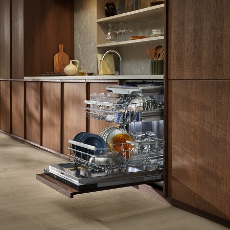 Spală vasele fără efort cu Electrolux