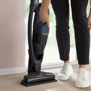 Electrolux - Aspirator vertical fara fir - ES31C183DB
