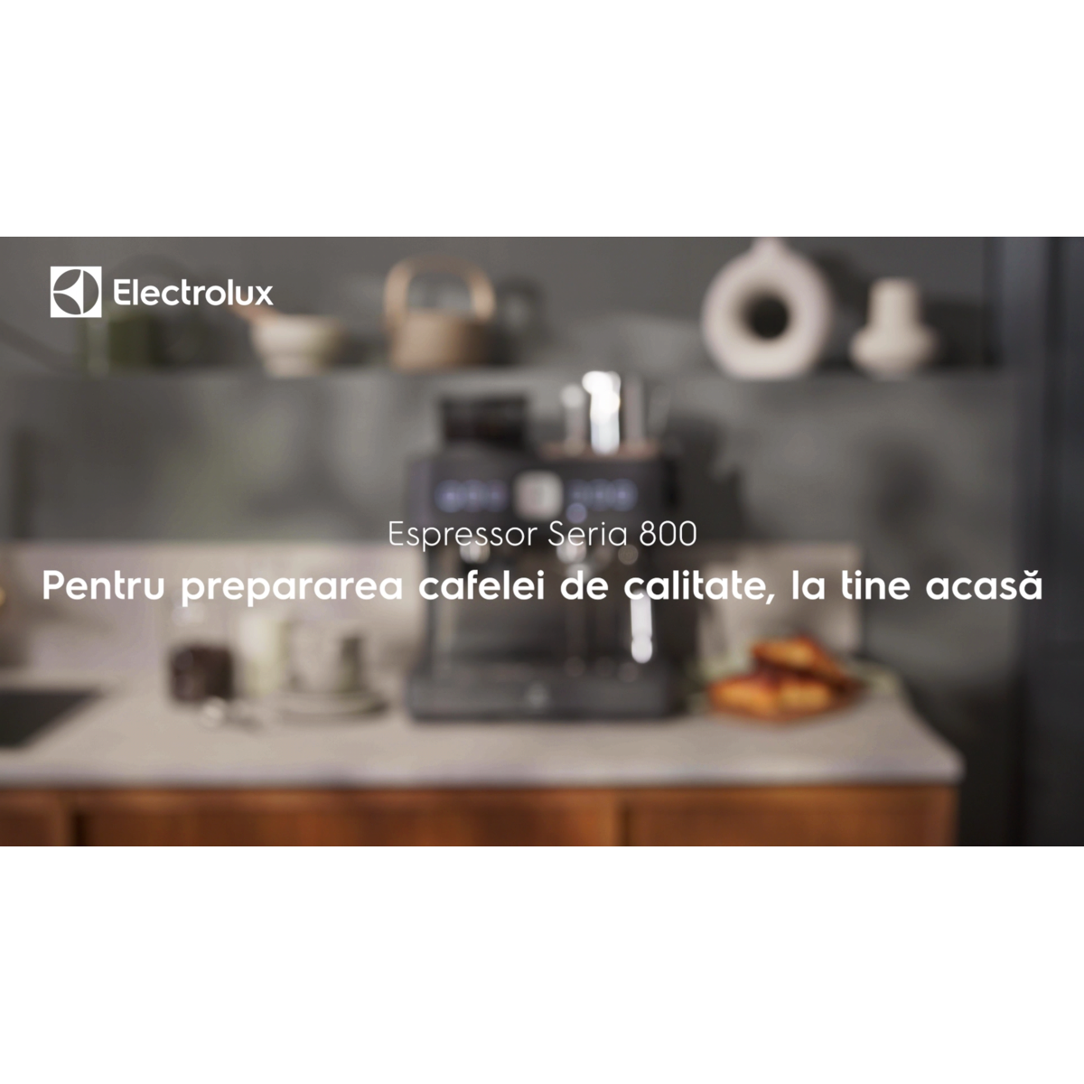 Electrolux - Aparat de cafea - E8EC1-8BP