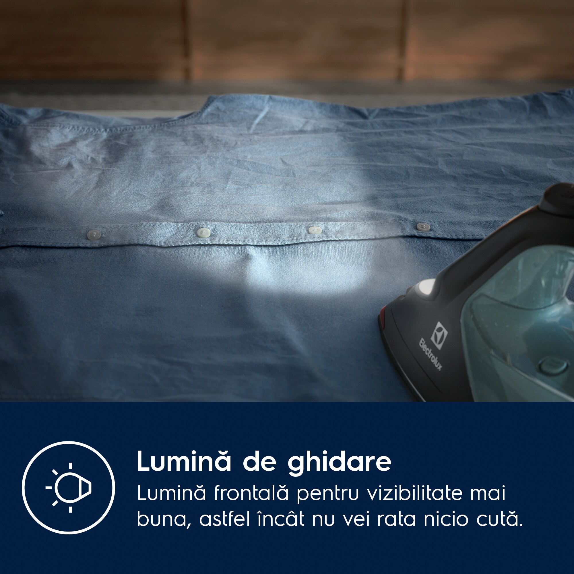 Electrolux - Fier de călcat cu abur - E8SI2-8OG