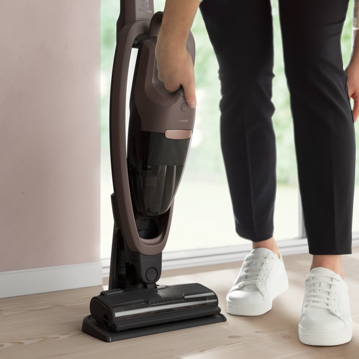 Electrolux - Aspirator vertical fără fir - ES52AB25WB