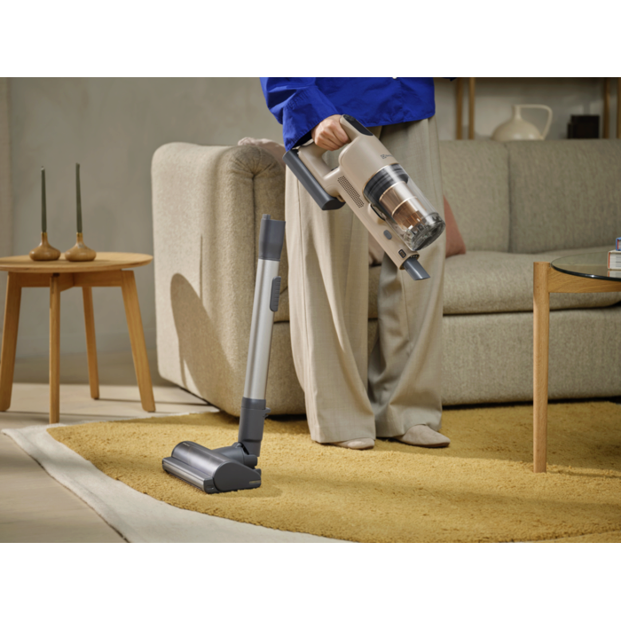 Easily switch to handheld – the main unit stays upright on its own