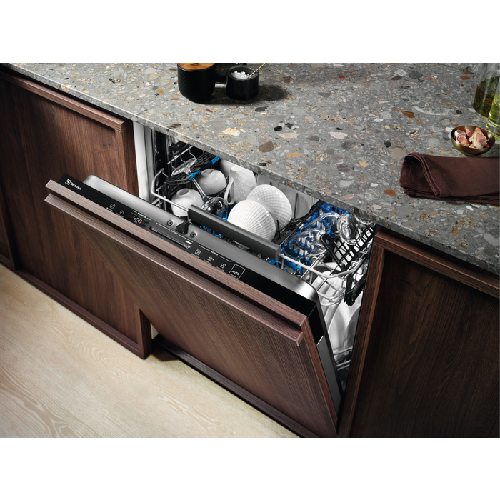 Electrolux - Dishwasher 60 cm - EEG67410W