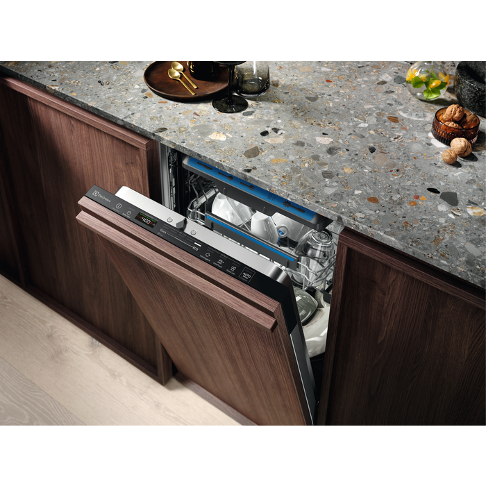 Electrolux - 45 cm dishwasher - EEM63301L