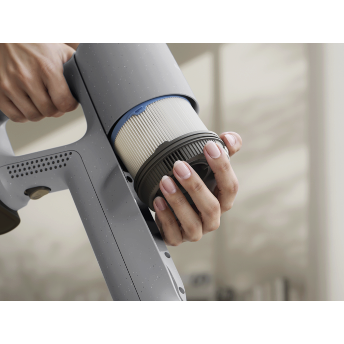 Reusable, washable post-motor filter that enhances filtration performance and releases clean air into your home.