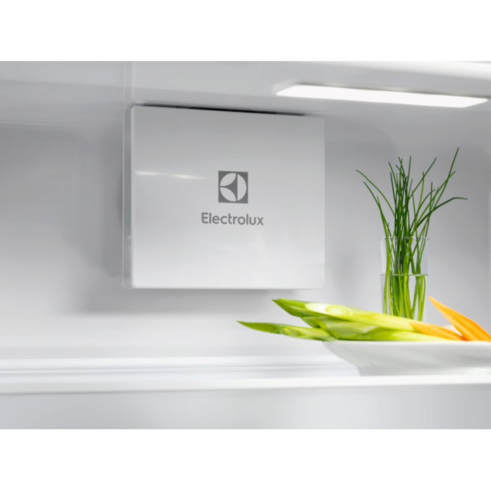 Electrolux - Frigider încorporabil - ERD6DE18S1