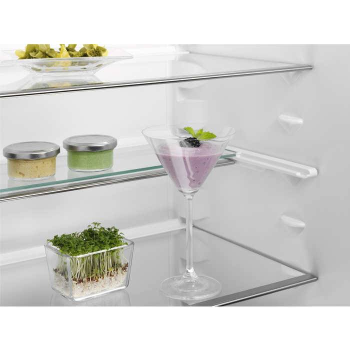 Electrolux - Frigider încorporabil - ERS3DF18S