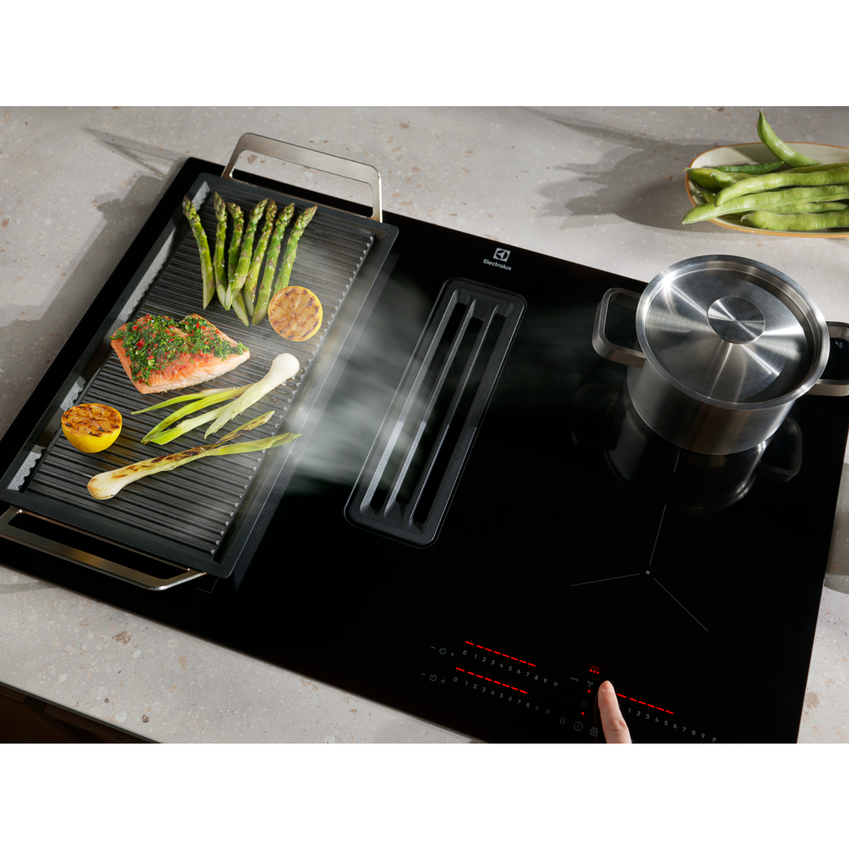Electrolux - Plită cu hotă ComboHob - KCC83443