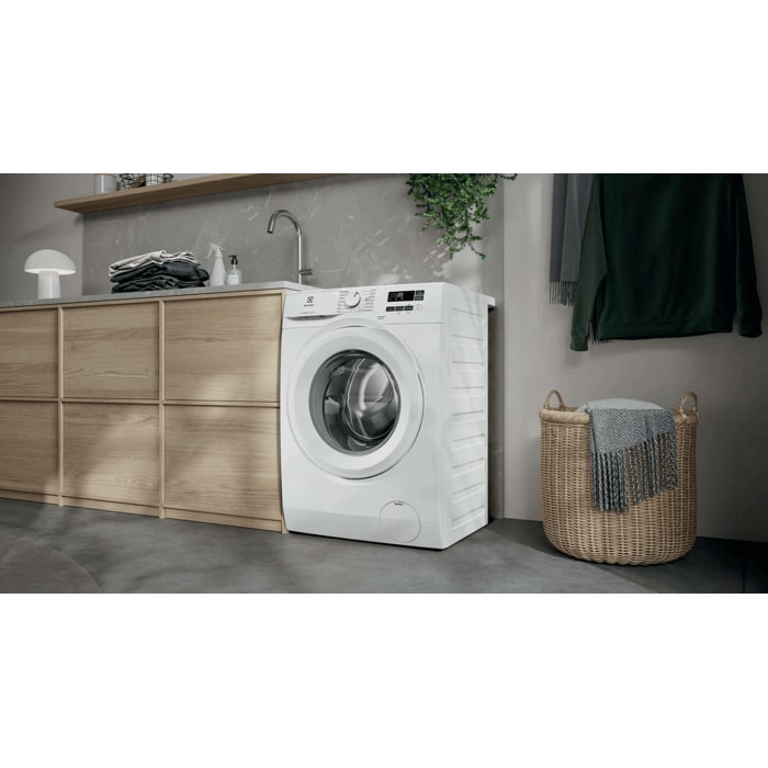Electrolux Mașină de spălat rufe SensiCare 600 clasă A 8.0 kg EW6F1481E
