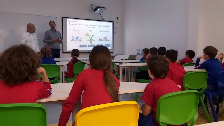 Program Food Heroes în România